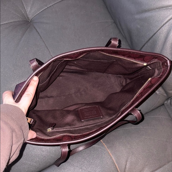 Coach Signature Burgandy Tote Bag - Picture 7 of 9